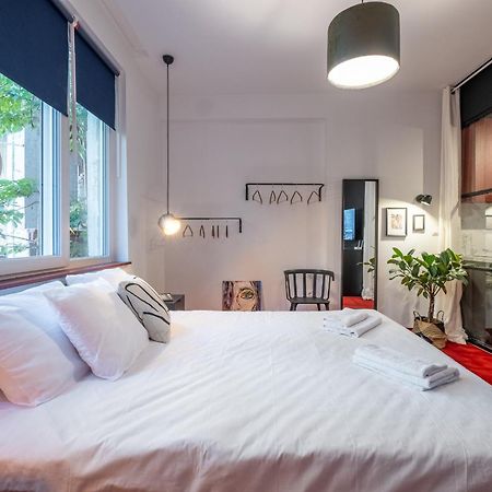 Central Art-Inspired Flat With Private Garage 소피아 외부 사진